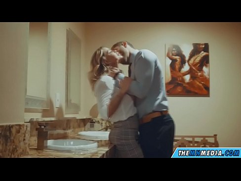 ❤️ Cum busty flava seducit in latrinae publicae Super sex at la.nastypornpics-com.ru